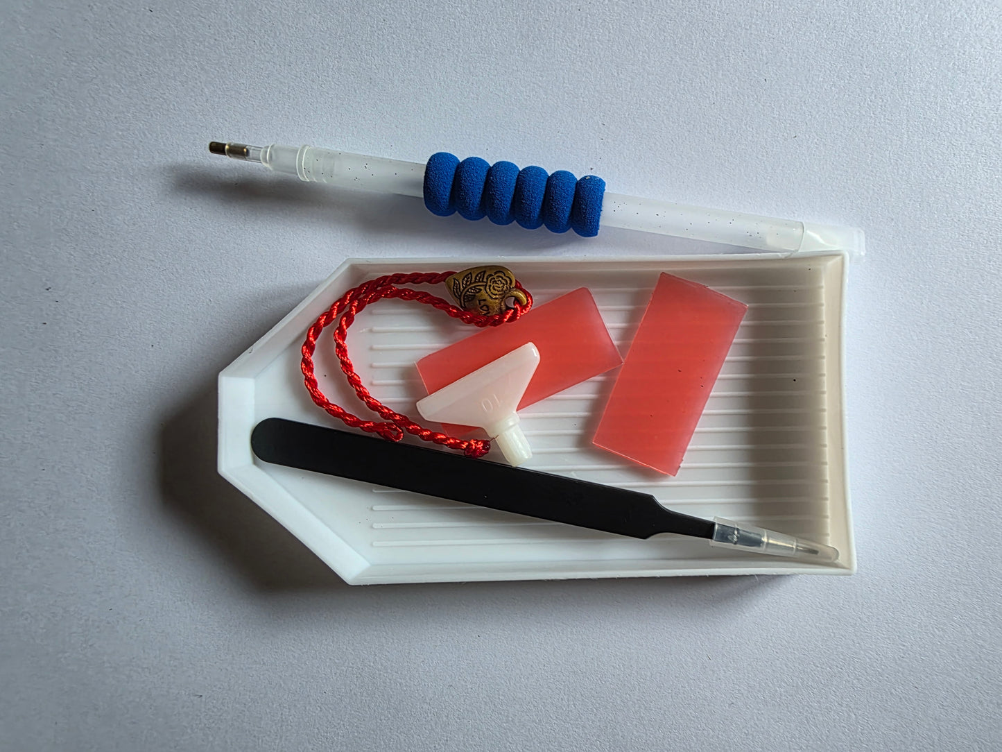 Diamond Art Painting Trays – Large & Small Kits with Tools, Wax, Pen & Tweezers - Silaba Crafts