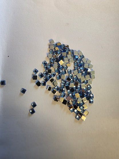 CRYSTAL TOP DIAMOND PAINTING DRILLS / BEADS - SQUARE - Silaba Crafts